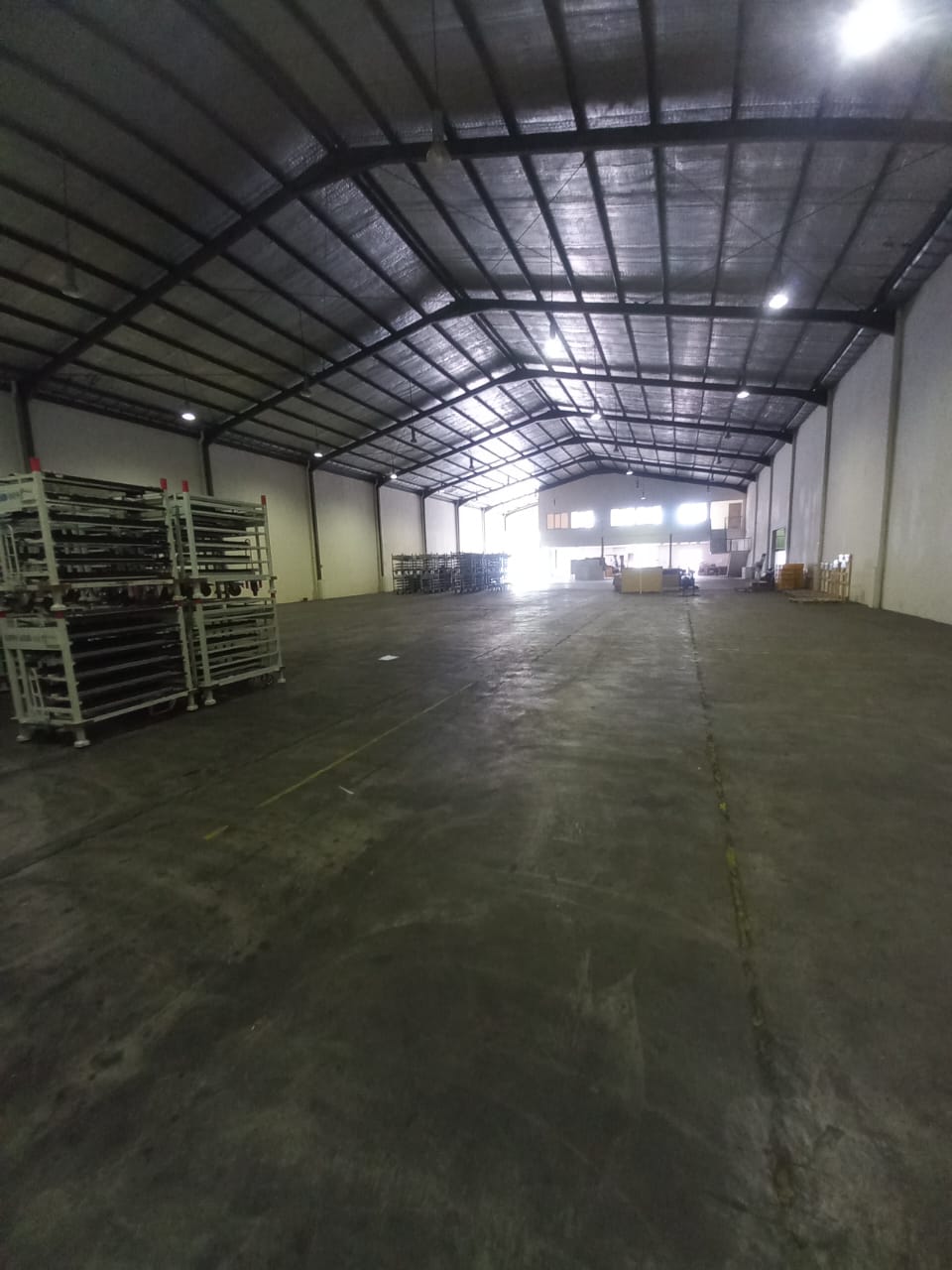 Gudang disewakan di Delta Silicon Cikarang